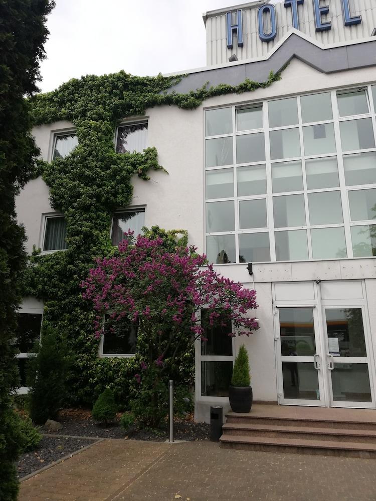 Arthotel Ambassador Wiesbaden - Free Parking Eksteriør bilde